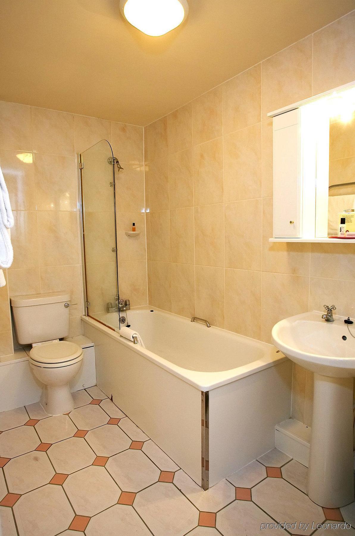 Potters International Hotel Aldershot Pokoj fotografie