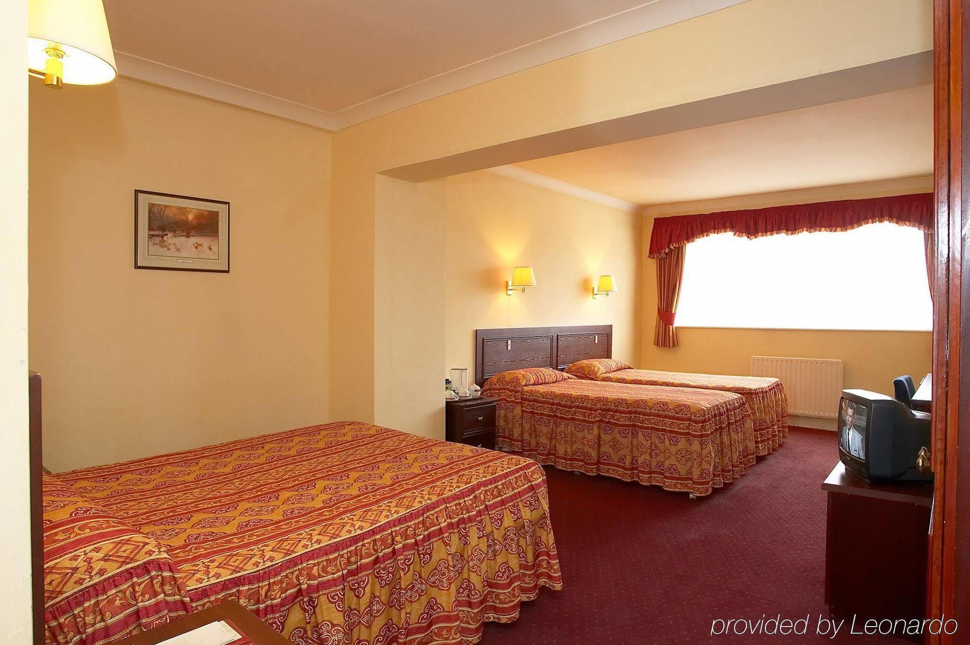 Potters International Hotel Aldershot Pokoj fotografie