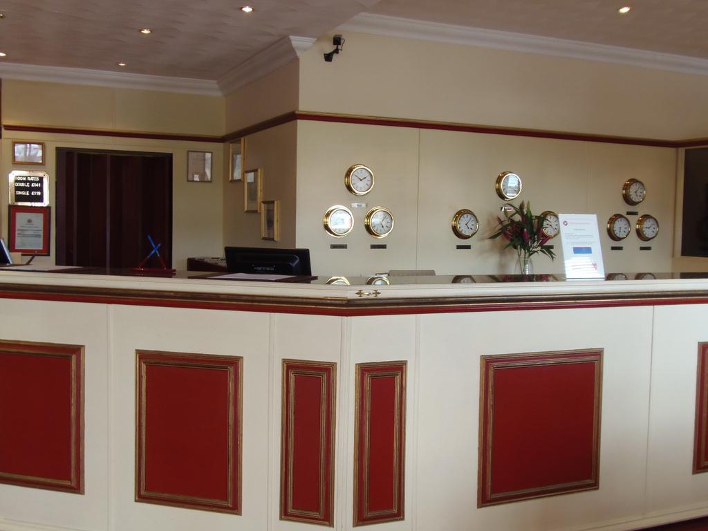 Potters International Hotel Aldershot Exteriér fotografie
